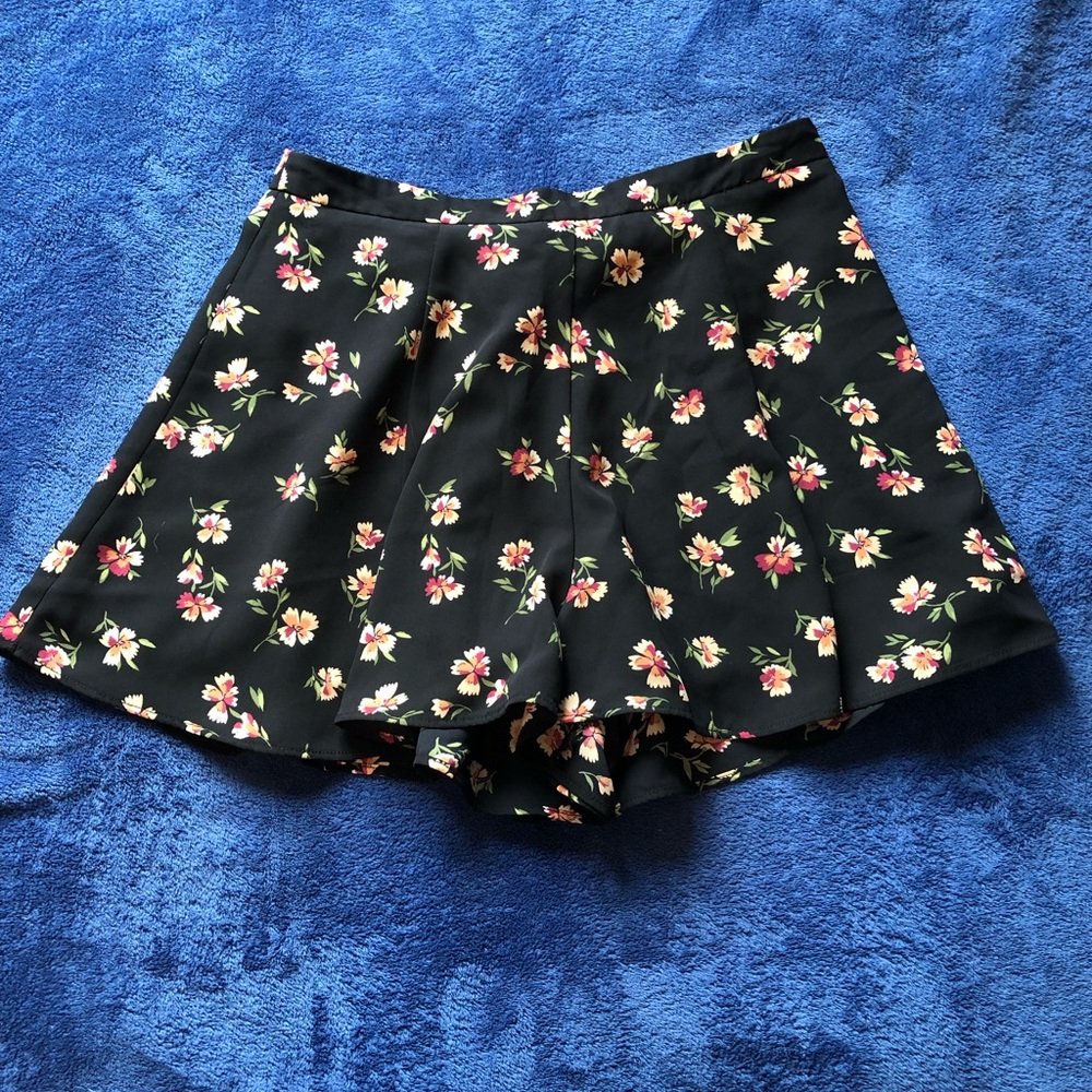 Floral skirt 🌺SOLD